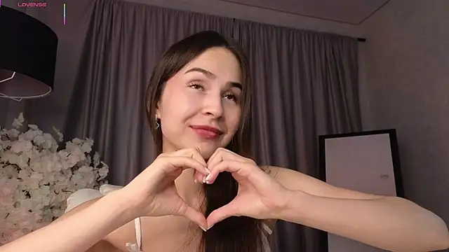 LionKierra online show from 10/19/25, 02:45