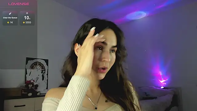 LionKierra online show from 11/11/25, 04:23