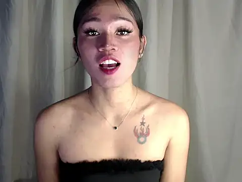 Sephine 2121 online show from 10/22/25, 10:15