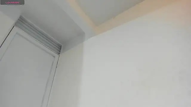 mis-violetha online show from 11/04/25, 01:05