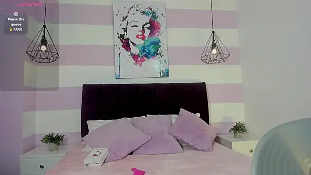 paulacastilla online show from 11/01/25, 03:19