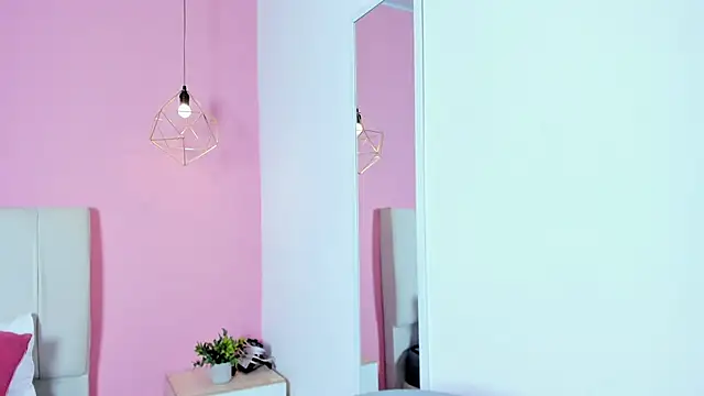 paulacastilla online show from 11/28/25, 04:04