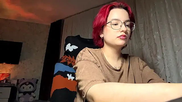 TheaBertch online show from 10/13/25, 03:56