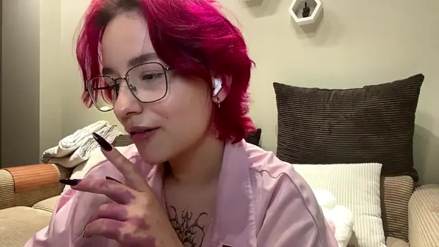 TheaBertch online show from 11/01/25, 07:32