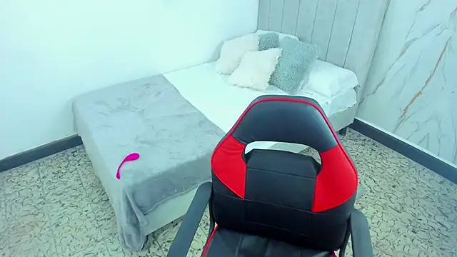 Amira mansour online show from 11/18/25, 07:29