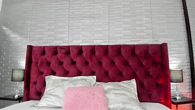 Valery Monn online show from 11/22/25, 10:25