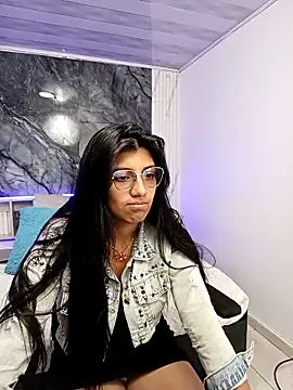 Briseida-White online show from 10/20/25, 01:33