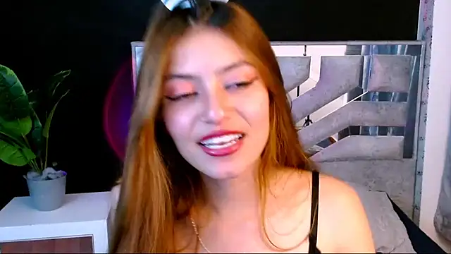 viky evanss online show from 11/04/25, 07:13