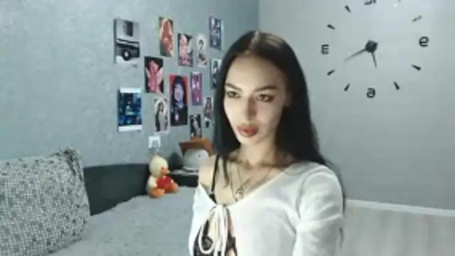 Daphne Darkthorn online show from 10/20/25, 03:18