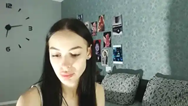 Daphne Darkthorn online show from 10/25/25, 03:14