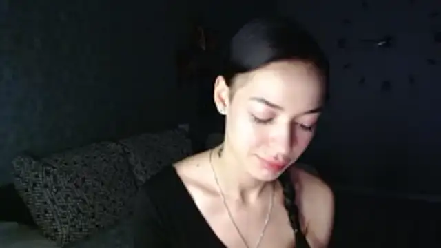 Daphne Darkthorn online show from 11/03/25, 04:14