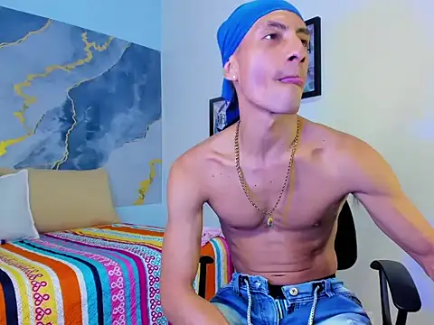 latin crissex online show from 10/24/25, 12:34