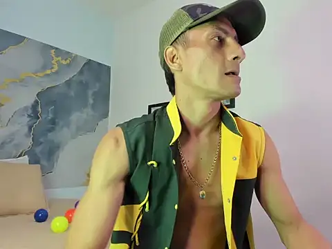 latin crissex online show from 11/07/25, 11:54