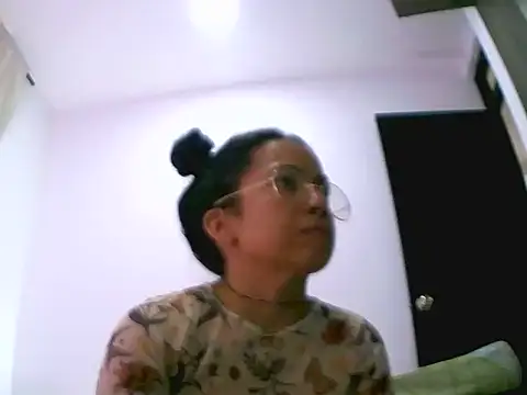 Snapshot of chiarafus0 chatting on 11/01/25, 05:59 chiarafus0 online show from 11/01/25, 05:59