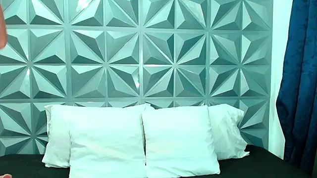 Snapshot of Gretta_Milf1 chatting on 10/26/25, 04:29 Gretta Milf1 online show from 10/26/25, 04:29