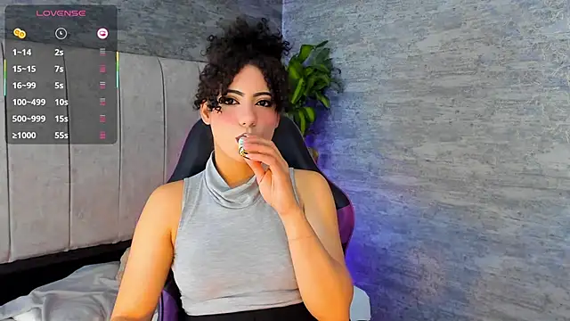 Snapshot of odett_rivas_ chatting on 11/10/25, 01:32 odett rivas online show from 11/10/25, 01:32