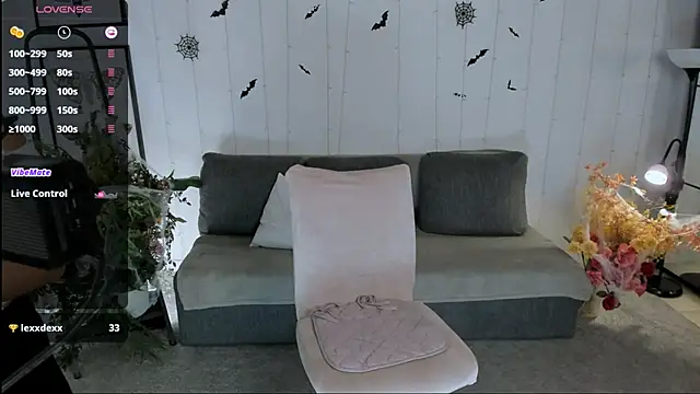 Snapshot of Erika_Kim chatting on 10/25/25, 05:48 Erika Kim online show from 10/25/25, 05:48