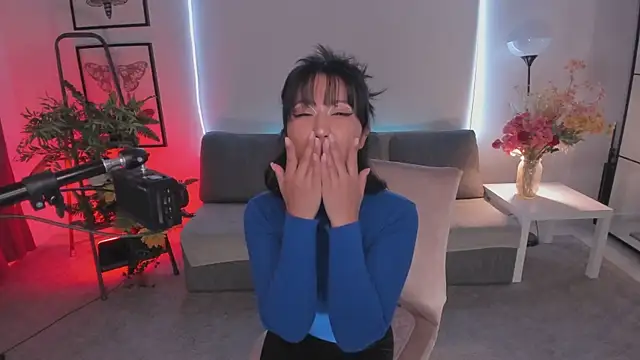 Snapshot of Erika_Kim chatting on 11/22/25, 05:50 Erika Kim online show from 11/22/25, 05:50