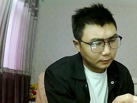 Snapshot of chaochao-12 chatting on 10/13/25, 09:31 chaochao-12 online show from 10/13/25, 09:31