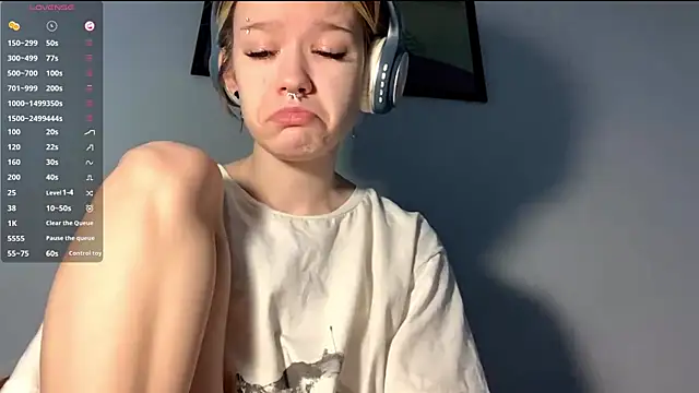 LorRebak online show from 10/31/25, 09:43