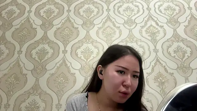 Snapshot of HilmaCisco chatting on 10/11/25, 12:04 HilmaCisco online show from 10/11/25, 12:04