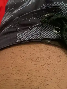 Snapshot of Gomes177 chatting on 11/26/25, 12:17 Gomes177 online show from 11/26/25, 12:17