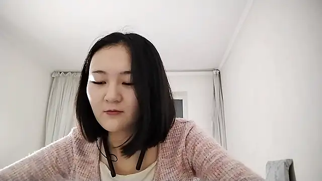 Lyndasilk online show from 10/15/25, 02:28