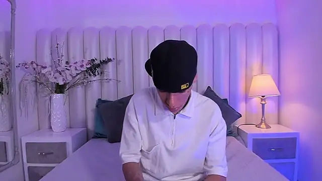 Snapshot of GaelCarter chatting on 10/26/25, 04:07 GaelCarter online show from 10/26/25, 04:07