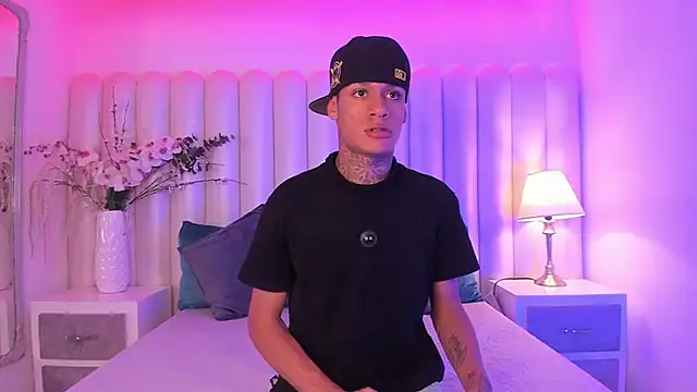 Snapshot of GaelCarter chatting on 10/28/25, 01:42 GaelCarter online show from 10/28/25, 01:42