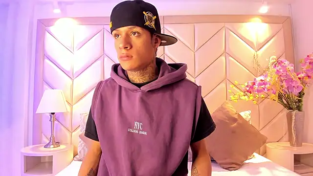 Snapshot of GaelCarter chatting on 11/11/25, 04:01 GaelCarter online show from 11/11/25, 04:01