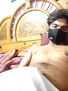 Snapshot of delhi__man_1 chatting on 10/11/25, 09:24 delhi man 1 online show from 10/11/25, 09:24