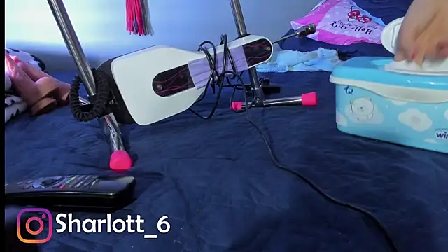 Sharlott smith online show from 11/24/25, 09:36