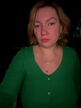 Snapshot of Barby_Kiss chatting on 11/23/25, 08:08 Barby Kiss online show from 11/23/25, 08:08