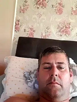 Snapshot of tibci12789 chatting on 11/04/25, 01:32 tibci12789 online show from 11/04/25, 01:32