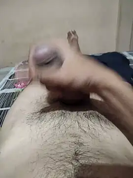 Snapshot of akash14320 chatting on 11/27/25, 11:23 akash14320 online show from 11/27/25, 11:23