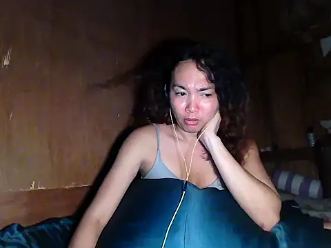Snapshot of wildcat30 chatting on 10/13/25, 05:24 wildcat30 online show from 10/13/25, 05:24