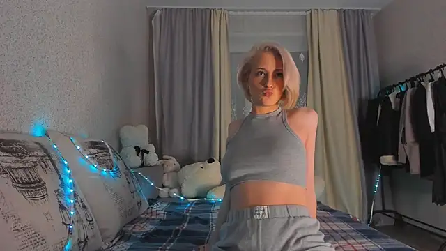 EdenVixen online show from 11/21/25, 03:11