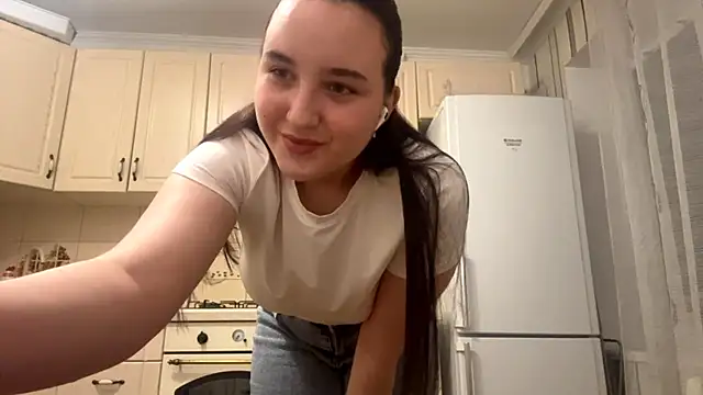 DaisyMolly online show from 11/15/25, 09:43