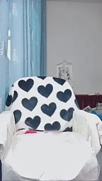 Snapshot of DJEVERY2025 chatting on 11/27/25, 02:13 DJEVERY2025 online show from 11/27/25, 02:13