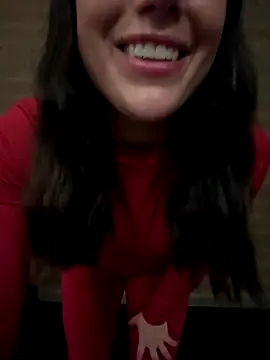 Snapshot of mamimamacitaaa chatting on 11/13/25, 10:14 mamimamacitaaa online show from 11/13/25, 10:14