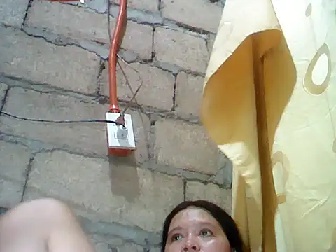 kissableapple36 online show from 10/15/25, 04:01