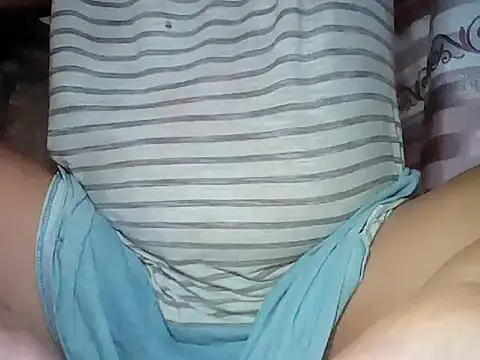 kissableapple36 online show from 11/17/25, 12:05