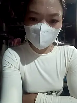 Snapshot of nat-tri chatting on 11/02/25, 11:23 nat-tri online show from 11/02/25, 11:23