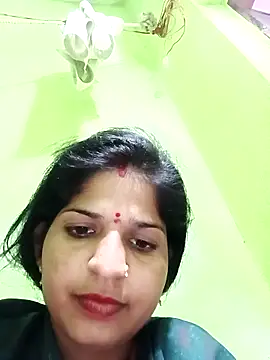Snapshot of Karishma_cute chatting on 10/13/25, 03:45 Karishma cute online show from 10/13/25, 03:45