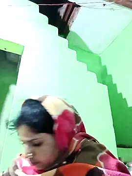 Karishma cute online show from 11/25/25, 11:49