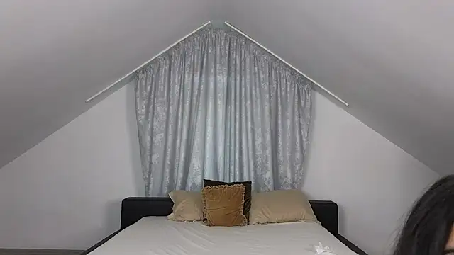 TenderSin online show from 10/24/25, 05:04