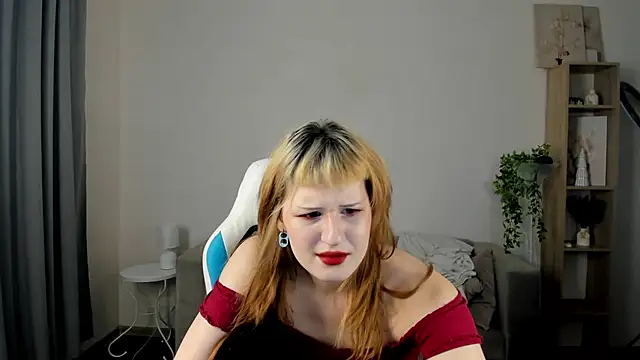 Snapshot of Nova_Grave chatting on 10/15/25, 11:32 Nova Grave online show from 10/15/25, 11:32