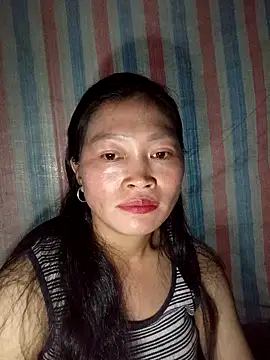 siusiu-00 online show from 10/18/25, 01:23