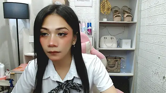 Snapshot of savie_exotict chatting on 10/13/25, 05:13 savie exotict online show from 10/13/25, 05:13