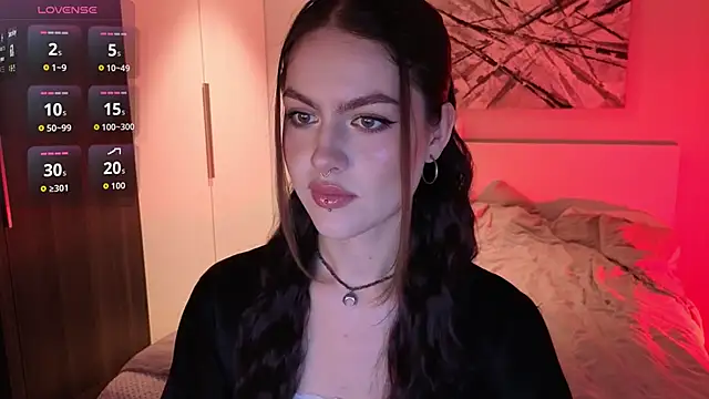 Snapshot of Miraa_Belle chatting on 10/24/25, 01:07 Miraa Belle online show from 10/24/25, 01:07